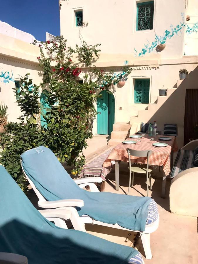 Dar Lily Bed & Breakfast Erriadh Eksteriør bilde