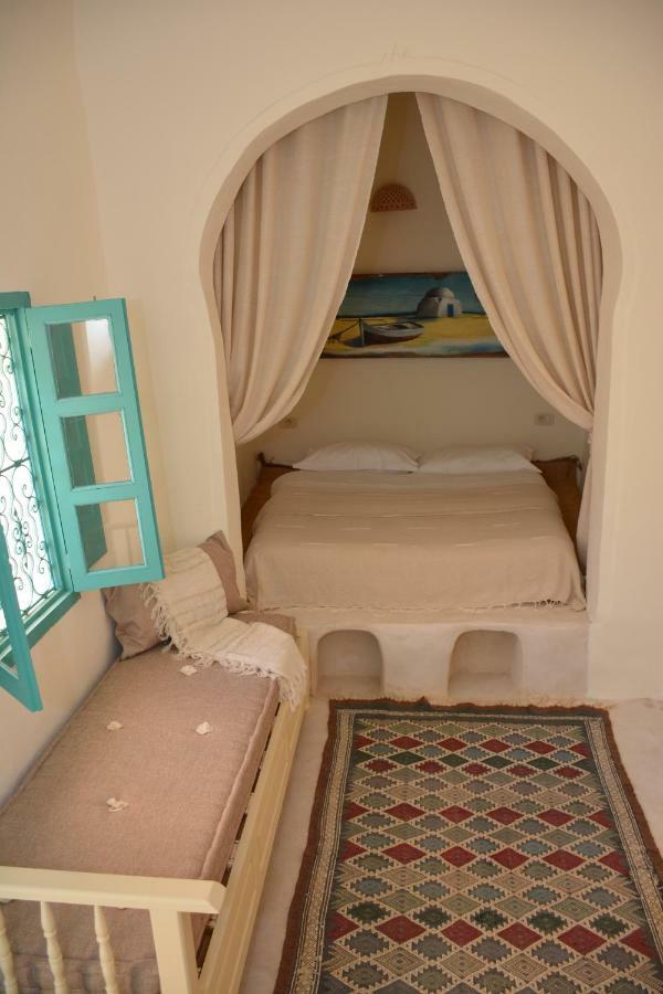 Dar Lily Bed & Breakfast Erriadh Eksteriør bilde